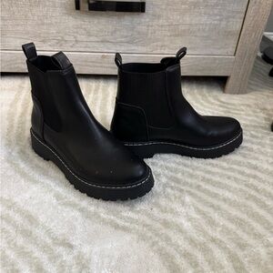 Black Dolce Vita boots